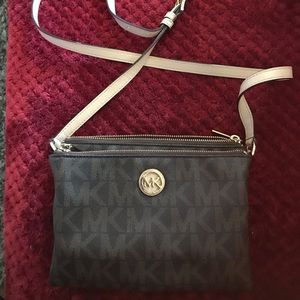 Michael Korda crossbody bag